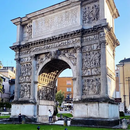 A Due Passi Dall Arco Appartement Benevento