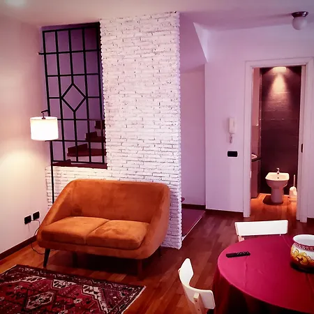 A Due Passi Dall Arco *